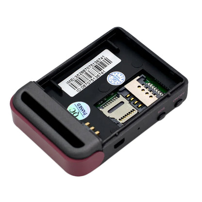 Mini TK102B GPS Tracker Véhicule en temps réel GSM GPRS Voiture Trackers Localisateur de suivi Dispositif avec chargeur de batterie de voiture